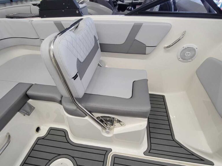 2025 Bayliner VR5 - Proarc Tower Pkg US-BLBX1465H425 [photo 31]